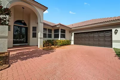 600 E Cypress Pointe Dr E, Pembroke Pines, FL 33027 - Photo 1