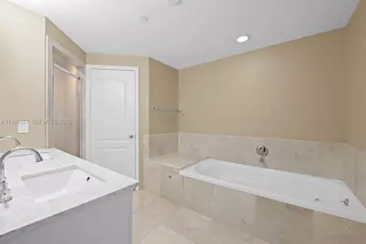 110 Hendricks Isle #10, Fort Lauderdale, FL 33301 - Photo 21
