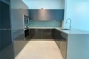 1080 Brickell Ave, Miami, FL 33131 - Photo 7
