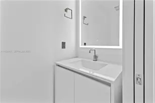 700 NE 24th St, Miami, FL 33137 - Photo 21