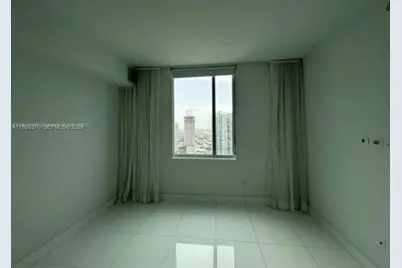 55 SE 6th St #4301, Miami, FL 33131 - Photo 7