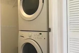 1250 SW 113th Terrace, Pembroke Pines, FL 33025 - Photo 9