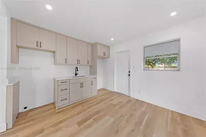608 NW 6th Ct, Hallandale Beach, FL 33009 - Photo 3