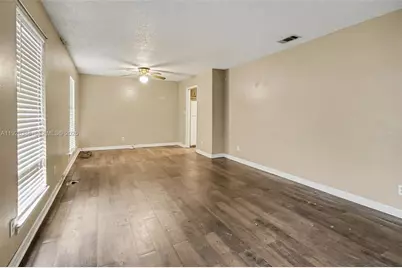 7150 Santa Barbara St, Other City - In The State Of Florida, FL 32526 - Photo 3