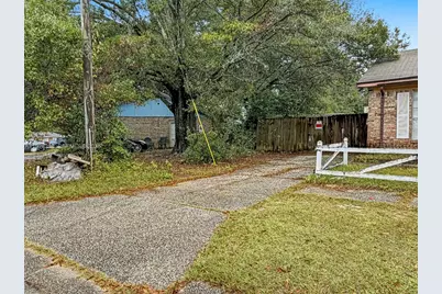 7150 Santa Barbara St, Other City - In The State Of Florida, FL 32526 - Photo 25