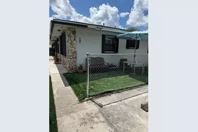 208 NW 7th St #1-2, Hallandale Beach, FL 33009 - Photo 5