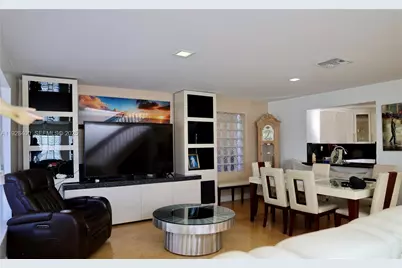 11049 SW 152nd Ct, Miami, FL 33196 - Photo 7