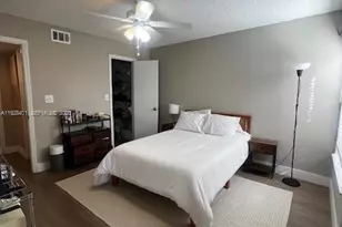 2846 S University Dr, Davie, FL 33328 - Photo 17