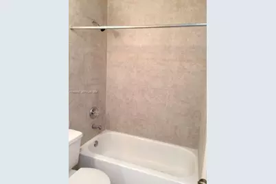 18324 NW 68 #H, Hialeah, FL 33015 - Photo 11