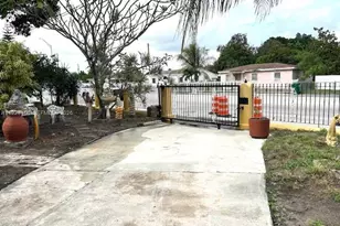 1060 Oriental Blvd, Opa-Locka, FL 33054 - Photo 7