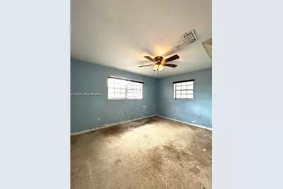 1060 Oriental Blvd, Opa-Locka, FL 33054 - Photo 21