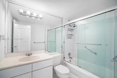 4747 Collins Ave #207, Miami Beach, FL 33140 - Photo 7