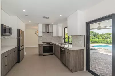 7001 SW 126th St, Pinecrest, FL 33156 - Photo 7