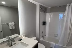 17375 Collins Ave, Sunny Isles Beach, FL 33160 - Photo 19