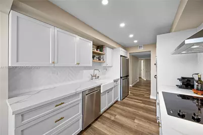 1915 Brickell Ave #1001, Miami, FL 33129 - Photo 15