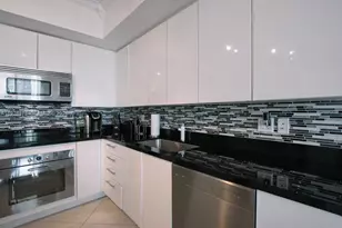 92 SW 3rd St, Miami, FL 33130 - Photo 7