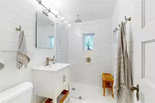 2607 N Greenway Dr, Coral Gables, FL 33134 - Photo 29