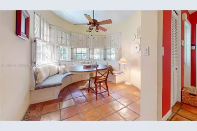 2607 N Greenway Dr, Coral Gables, FL 33134 - Photo 13