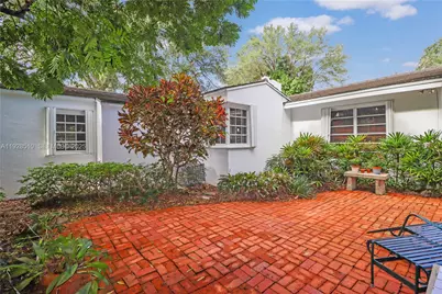 2607 N Greenway Dr, Coral Gables, FL 33134 - Photo 5