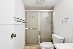 2900 NW 48th Terrace, Lauderdale Lakes, FL 33313 - Photo 15