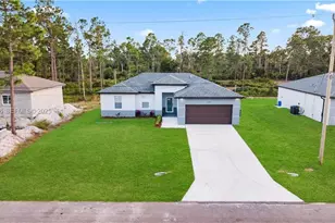 1110 Garibaldi Sst E, Lehigh Acres, FL 33974 - Photo 7