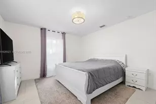 701 NE 6th St, Hallandale Beach, FL 33009 - Photo 15