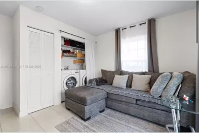 701 NE 6th St, Hallandale Beach, FL 33009 - Photo 19