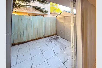 2448 SW 42nd Ave #2G, Fort Lauderdale, FL 33317 - Photo 15