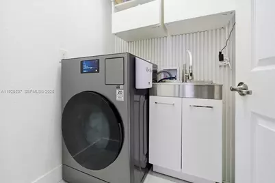 3522 W 86th Ter, Hialeah, FL 33018 - Photo 35