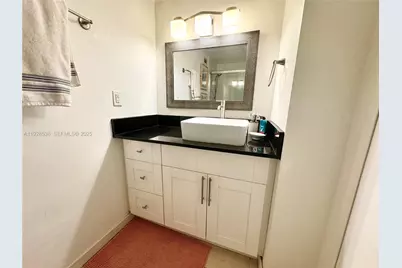 2899 Collins Ave #1004, Miami Beach, FL 33140 - Photo 11