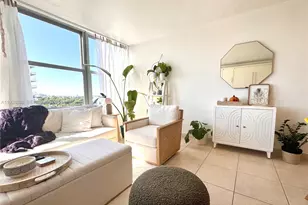2899 Collins Ave, Miami Beach, FL 33140 - Photo 5