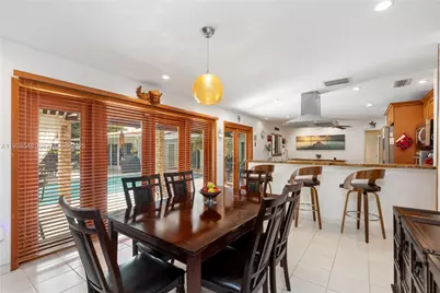 360 Menores Ave, Coral Gables, FL 33134 - Photo 17