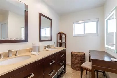 360 Menores Ave, Coral Gables, FL 33134 - Photo 31