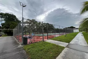 7800 S Colony Cir S, Tamarac, FL 33321 - Photo 9