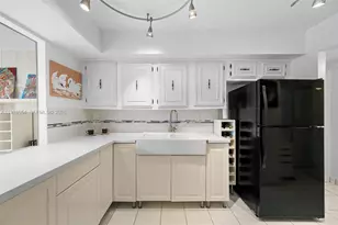 2101 Atlantic Shores Blvd, Hallandale Beach, FL 33009 - Photo 13