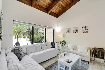 1057 NE 202nd Ln, Miami, FL 33179 - Photo 5