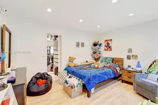 1057 NE 202nd Ln, Miami, FL 33179 - Photo 23