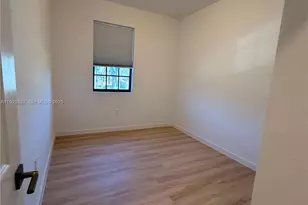 711 SW 11th St, Florida City, FL 33034 - Photo 17