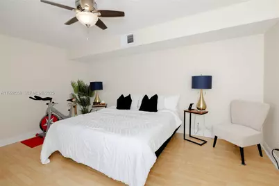 11006 N Harmony Lake Cir, Davie, FL 33324 - Photo 27