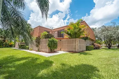 11006 N Harmony Lake Cir, Davie, FL 33324 - Photo 45