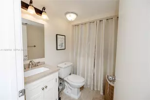 11006 N Harmony Lake Cir, Davie, FL 33324 - Photo 11