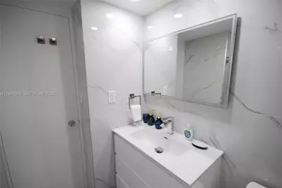 [Address not provided], Miami Beach, FL 33140 - Photo 17