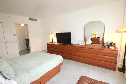 [Address not provided], Miami Beach, FL 33140 - Photo 21