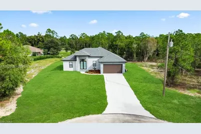 840 Guinne Ln, Lehigh Acres, FL 33974 - Photo 5