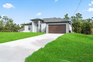 840 Guinne Ln, Lehigh Acres, FL 33974 - Photo 3