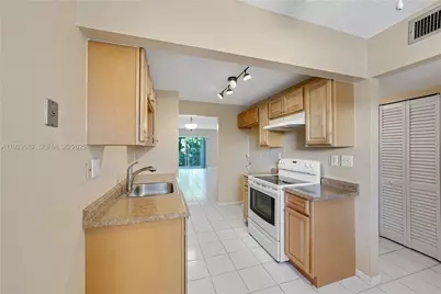 8305 NW 61st St #C305, Tamarac, FL 33321 - Photo 7