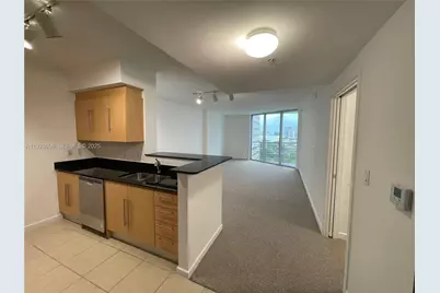 325 S Biscayne Blvd #2116, Miami, FL 33131 - Photo 1