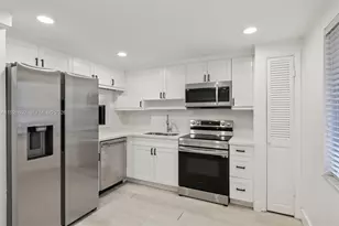 30 Chestnut Cir, Cooper City, FL 33026 - Photo 11