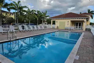 290 NW 109th Ave, Miami, FL 33172 - Photo 11