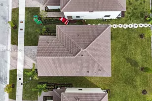 2498 SE 25th Ct, Homestead, FL 33035 - Photo 3